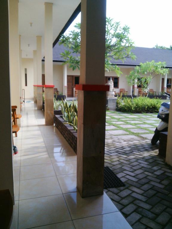 Deka Homestay Mataram Exterior photo