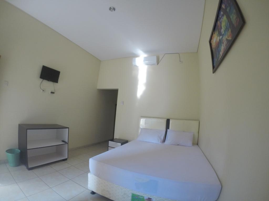 Deka Homestay Mataram Exterior photo